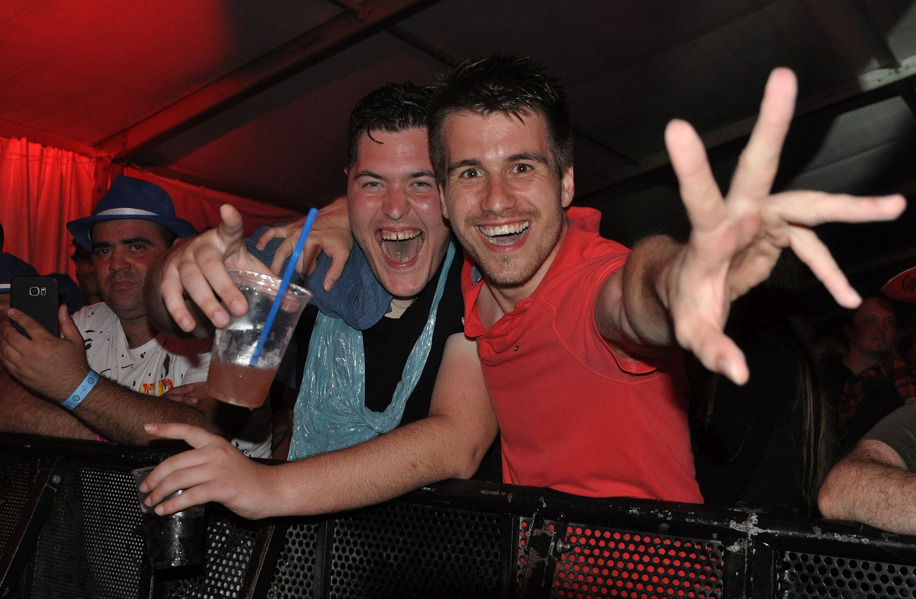 Thomas Anderssel, Kordáékkal, Fedde Le Granddal és esővel zárt a FEZEN